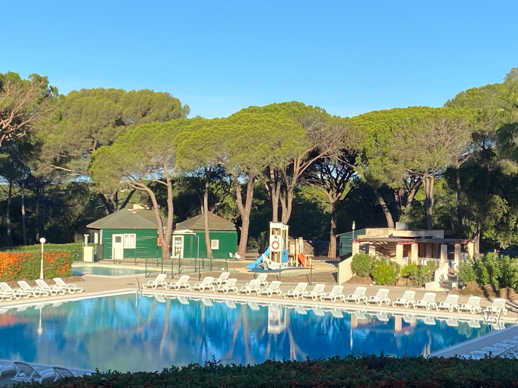 Domaine Valescure Appartement 1 Ou 2 Pieces Vue Jardin Ou Piscine Saint-Raphaël Екстериор снимка