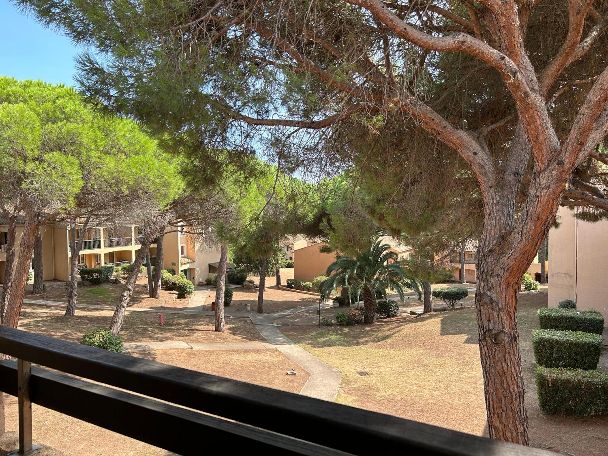 Domaine Valescure Appartement 1 Ou 2 Pieces Vue Jardin Ou Piscine Saint-Raphaël Екстериор снимка